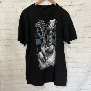 The Concert Tee Peace Sign black XL t shirt Liquid Blue 2012